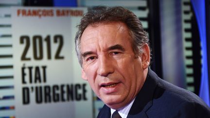 Le pr&eacute;sident du Modem Fran&ccedil;ois Bayrou sur le plateau de la cha&icirc;ne d'information LCI, le 29 septembre 2011. (IBO / SIPA)