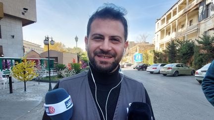 Le journaliste Mohammed al Tawalbi, qui travaille en Syrie pour un média jordanien. (VALENTIN DUNATE / FRANCEINFO / RADIO FRANCE)