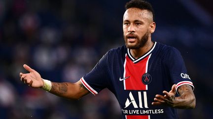 Neymar a publié un message sur ses réseaux sociaux lundi soir (FRANCK FIFE / AFP)