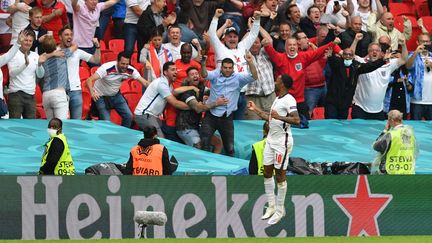 Raheem Sterling célèbre son but inscrit face à l'Allemagne, le 29 juin à Wembley (JUSTIN TALLIS / POOL)