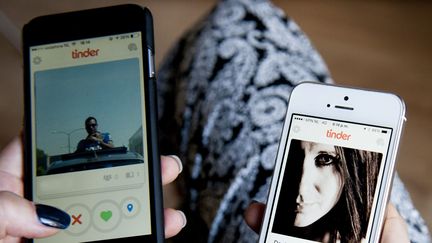 Cette jeune Canadienne veut d&eacute;noncer la misogynie des utilisateurs du r&eacute;seau social de rencontres Tinder. (ROBIN UTRECHT / SIPA)