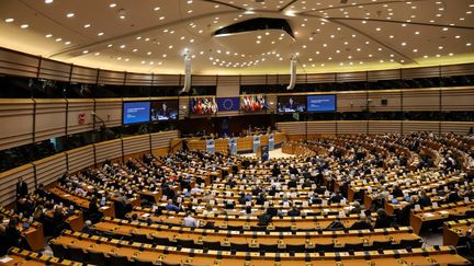 Le parlement européen à Bruxelles (Belgique), le 22 février 2023. (VALERIA MONGELLI / HANS LUCAS / AFP)