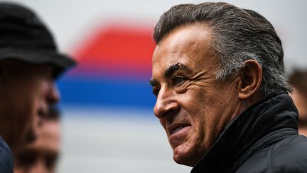 Jean Alesi lors du Grand Prix de Formule 1 de Russie, à Sotchi, le 26 septembre 2019. (VLADIMIR ASTAPKOVICH / SPUTNIK)