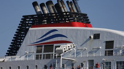 Le bateau "Berlioz" de MyFerryLink &agrave; quai &agrave; Calais (Pas-de-Calais), le 30 juin 2015. (VINCENT KESSLER / REUTERS)