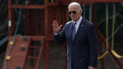 Le président américain, Joe Biden, dans le jardin de la Maison Blanche à Washington (Etats-Unis), le 8 février 2023. (ALEX WONG / GETTY IMAGES NORTH AMERICA / AFP)