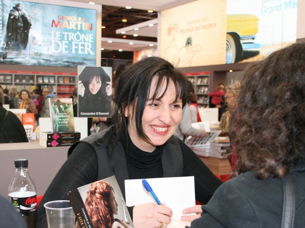 Salon du Livre « Jaime la romance et je vous emmerde ! » photo