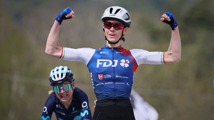 L'Italienne Marta Cavalli a dompté le mur de Huy, mercredi 20 avril 2022, pour s'offrir sa première Flèche Wallonne. (BENOIT DOPPAGNE / BELGA MAG / AFP)