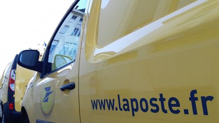 Un véhicule de La Poste. (NICOLAS BLANZAT / RADIO FRANCE)