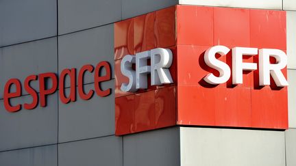 Un b&acirc;timent de SFR &agrave; Dunkerque (Nord), le 1er avril 2014. (PHILIPPE HUGUEN / AFP)