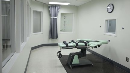 Une chambre de la mort, le 21 septembre 2010 à San Quentin (Etats-Unis).&nbsp; (ERIC RISBERG/AP/SIPA / AP)