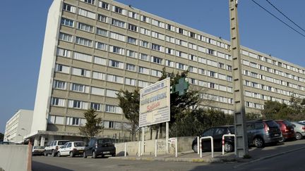 Une barre d'immeuble de la cit&eacute; du parc Kallist&eacute;, &agrave; Marseille (Bouches-du-Rh&ocirc;ne), le 10 f&eacute;vrier 2011. (  MAXPPP)