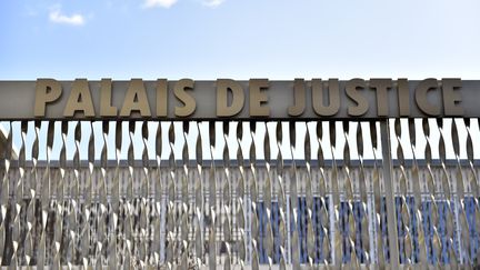 Le palais de justice de Lorient (Morbihan), le 10 février 2016.&nbsp; (LOIC VENANCE / AFP)