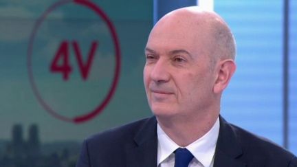 Coronavirus : pour Roland Lescure, "il ne faut pas rater la montée en puissance" de la vaccination