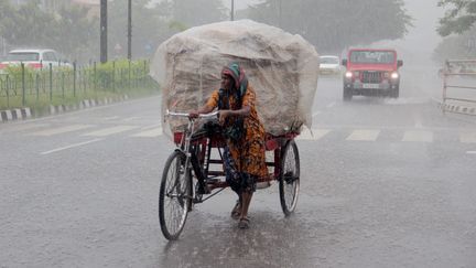 La ville de Bhubaneswar, la capitale de l'Etat d'Odisha, dans l'est de l'Inde, touchée par des pluies diluviennes, le 29 août 2021.&nbsp; (NURPHOTO / AFP)