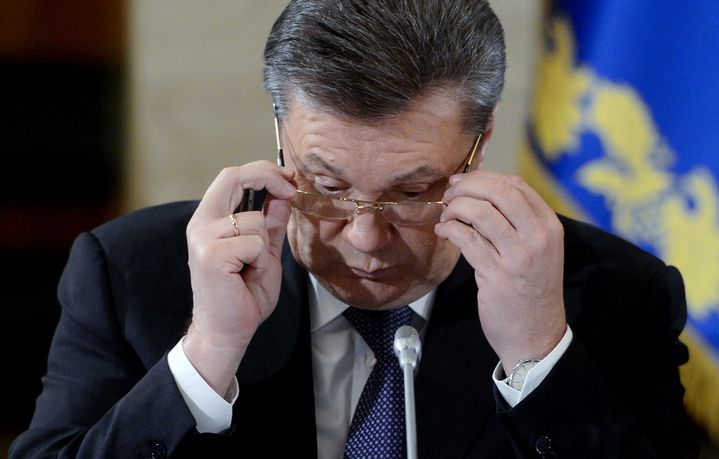 Le pr&eacute;sident ukrainien&nbsp;Viktor Ianoukovitch, le 13 d&eacute;cembre 2013, &agrave; Kiev&nbsp;(Ukraine), lors d'une table ronde entre le pouvoir et l'opposition. (ANDREW KRAVCHENKO / AFP)