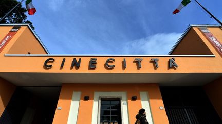 Après plusieurs années d"activité au ralenti, les studios Cinecittà attirent de nouveaux les tournages internationaux
 (ALBERTO PIZZOLI / AFP)