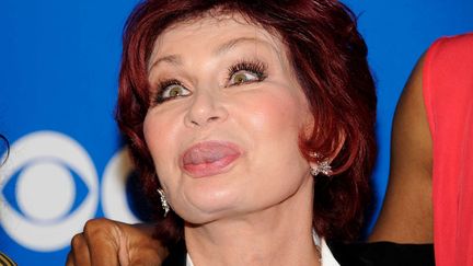 A presque 60 ans, Sharon Osbourne est toujours aussi fac&eacute;tieuse. Ou ridicule, c'est selon. (EVAN AGOSTINI / CBS / AP / SIPA)