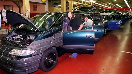 &nbsp; (L'usine Matra de Romorantin produira une quinzaine de véhicules par jour alors que Renault tablait sur une centaine © MaxPPP)