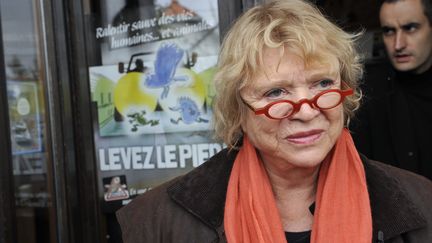 Eva Joly, la candidate d'Europe Ecologie-Les Verts, &agrave; Clermont-Ferrand, en Auvergne, le 2 d&eacute;cembre 2011.&nbsp; (THIERRY ZOCCOLAN / AFP)