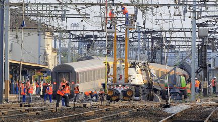 &nbsp; (La catastrophe de Brétigny a fait sept morts et une trentaine de blessés © REUTERS/Gonzalo Fuentes)