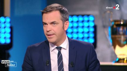 Le ministre de la Santé, Olivier Véran, invité de l'émission politique "Vous avez la parole", le 15 octobre 2020 à Marseille (Bouches-du-Rhône).&nbsp; (FRANCE 2)