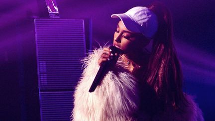 Ariana Grande en 2016 sur Scène à Chicago
 (SIPANY/SIPA)