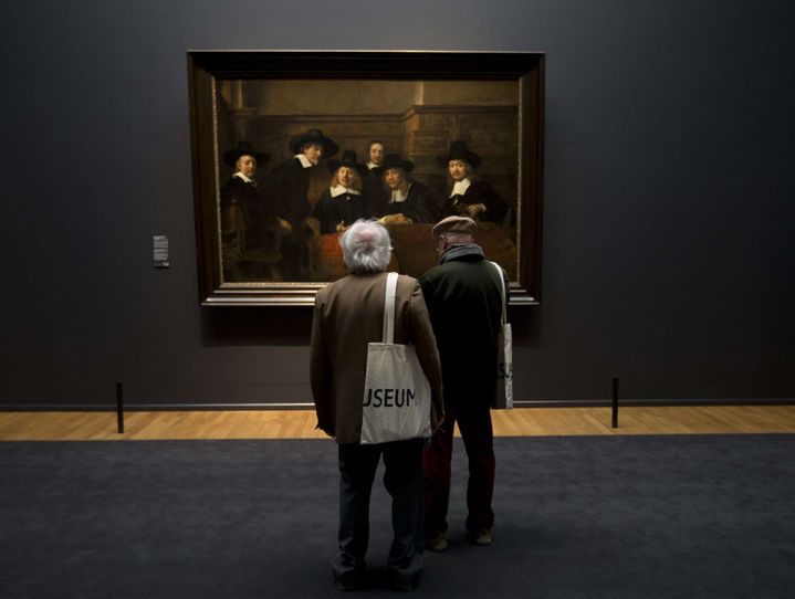 Au Rijksmuseum d'Amsterdam, "Le Syndic de la guilde des drapiers" de Rembrandt (4 avril 2013)
 (Peter Dejong / AP Photo / Sipa)