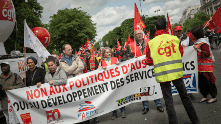  (Les fonctionnaires dans la rue à Paris en mai 2015 pour manifester contre le gel du point d'indice © MaxPPP)