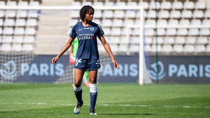 La milieu de terrain, Oriane Jean-François, sous le maillot du Paris FC, le 24 avril 2021. (MELANIE LAURENT / A2M SPORT CONSULTING / AFP)