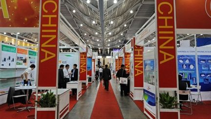 Stand hi-tech chinois au salon CommunicAsia en 2010 (AFP/ROSLAN RAHMAN)