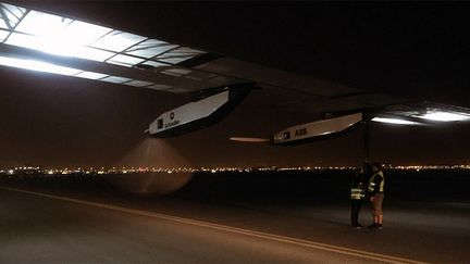 &nbsp; (L'appareil révolutionnaire à énergie uniquement solaire a mis 13 heures et deux minutes pour relier Abou Dhabi, capitale des Emirats arabes unis, à Mascate, capitale du sultanat d'Oman © SOLAR IMPULSE)