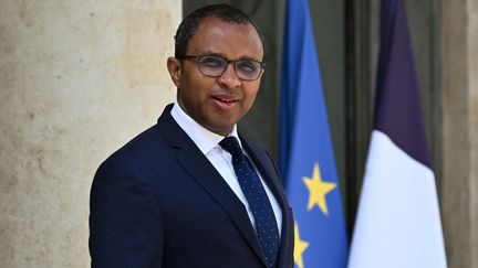 Le ministre de l'Education nationale Pap Ndiaye, le 16 mai 2023 devant l'Elysée à Paris. (EMMANUEL DUNAND / AFP)