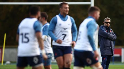 Le sélectionneur de l'équipe de France Fabien Galthié, lors de l'entraînement à Marcoussis, le 12 novembre 2024. (ANNE-CHRISTINE POUJOULAT / AFP)