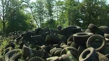 Décharge de pneus (archives) (© France 3 Aquitaine)