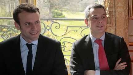 Emmanuel Macron et Alexis Kohler, le 7 mars 2016 à Matignon. (JACQUES DEMARTHON / AFP)