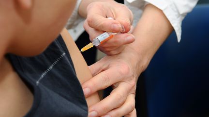 Dans un centre de vaccination, le 1er janvier 2010, &agrave; Lyon (Rh&ocirc;ne). (MEDIA FOR MEDICAL / GETTY IMAGES)