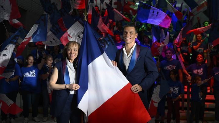 Nantenin Keïta et Alexis Hanquinquant ont été élus porte-drapeaux de la délégation paralympique par les athlètes. Ici, lors de la révélation des porte-drapeaux, le 12 juillet 2024, à Paris. (HERVIO JEAN-MARIE / AFP)