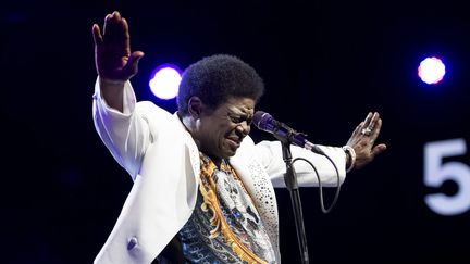 Jusqu'au bout, Charles Bradley a continué à tourner dans le monde entier, comme ici au Montreux Jazz Festival en 2016. (JEAN-CHRISTOPHE BOTT / KEYSTONE)