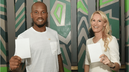 Didier Drogba et Marlène Harnois, deux membres de l'organisation Peace and Sport