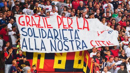 Des supporters du Genoa&nbsp;au stade Luigi-Ferraris de Gênes (Italie), le 26&nbsp;août 2018. (SIMONE ARVEDA / ANSA / MAXPPP)