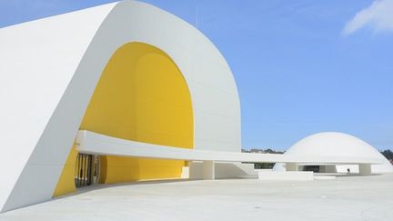 Une des dernières grandes réalisations de l&#039;architecte, il compte une  grande esplanade, une coupole, une tour et un bâtiment multi-usage.
 (Christophe Boisvieux / Hemis.fr / AFP)