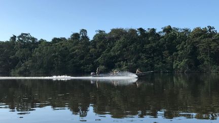 The foreign legion fights against illegal gold panning in French Guiana, particularly on the Approuague River, March 2024. (PAUL BARCELONNE / RADIO FRANCE)