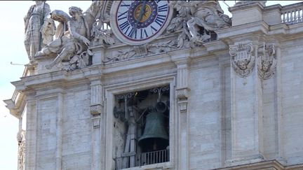 Noël : le pape François ouvre la porte sainte de la basilique Saint-Pierre