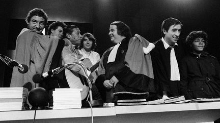 L'équipe du "Tribunal des Flagrants Délires" en 1980, avec Henri Salvador
 (ALAIN BOURRON)