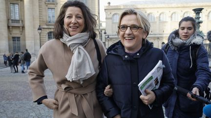 Agnès Buzyn et la maire du 5e arrondissement Florence Berthout, le 18 février 2020 à Paris. (MAXPPP)