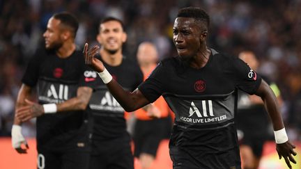 Idrissa Gueye a régné sur le milieu de terrain parisien face à Montpellier.&nbsp; (FRANCK FIFE / AFP)