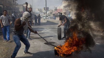 Les affrontements se poursuivent entre Palestiniens et soldats israéliens