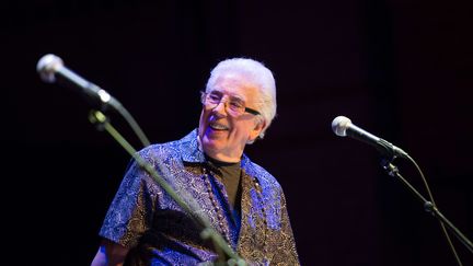 British singer and musician John Mayall, a pioneer of English blues, performs on stage at the Cambridge Corn Exchange in Britain on November 4, 2017. (VALERIO BERDINI / SHUTTER / SIPA)