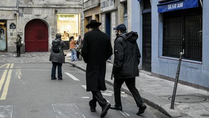 Un juif orthodoxe à Paris, le 3 novembre 2023. (MAGALI COHEN / HANS LUCAS / AFP)