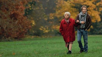 Annie Cordy et Mathieu Spinosi dans "Les Souvenirs" de Jean-Paul Rouve
 (Etienne George)